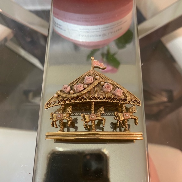 COPY - Vintage Brooch Pink Roses Horse Carousel Rhinestone Porcelain Enamel - Picture 2 of 6